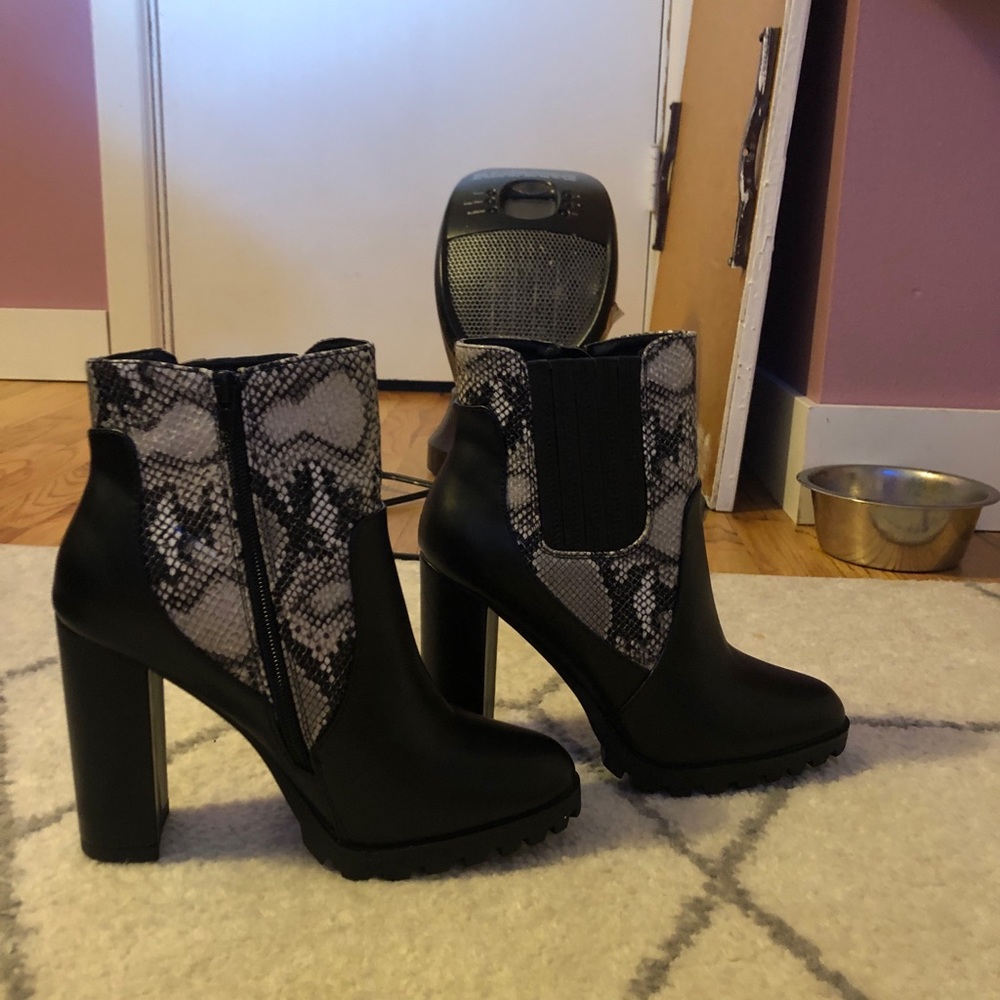 Bootie - Picture 4 of 4